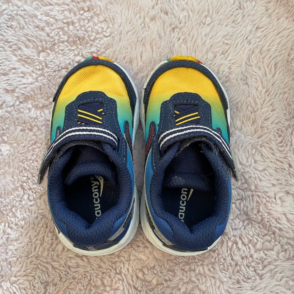Saucony toddler 5.5w shoes